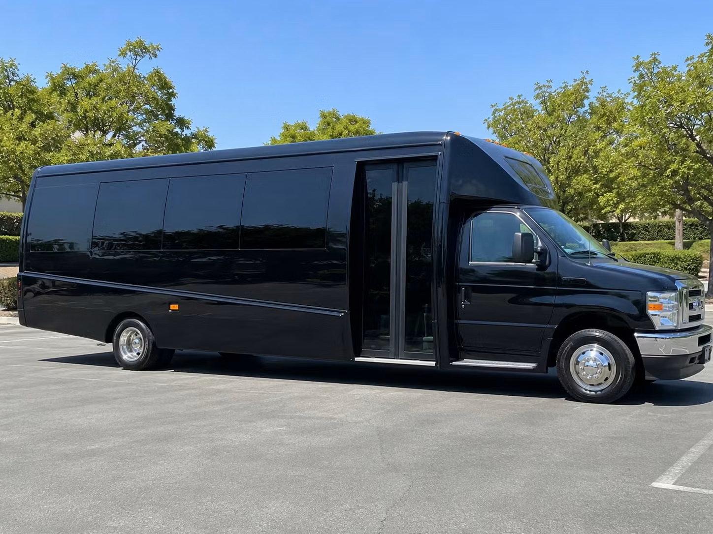 18 passenger minibus