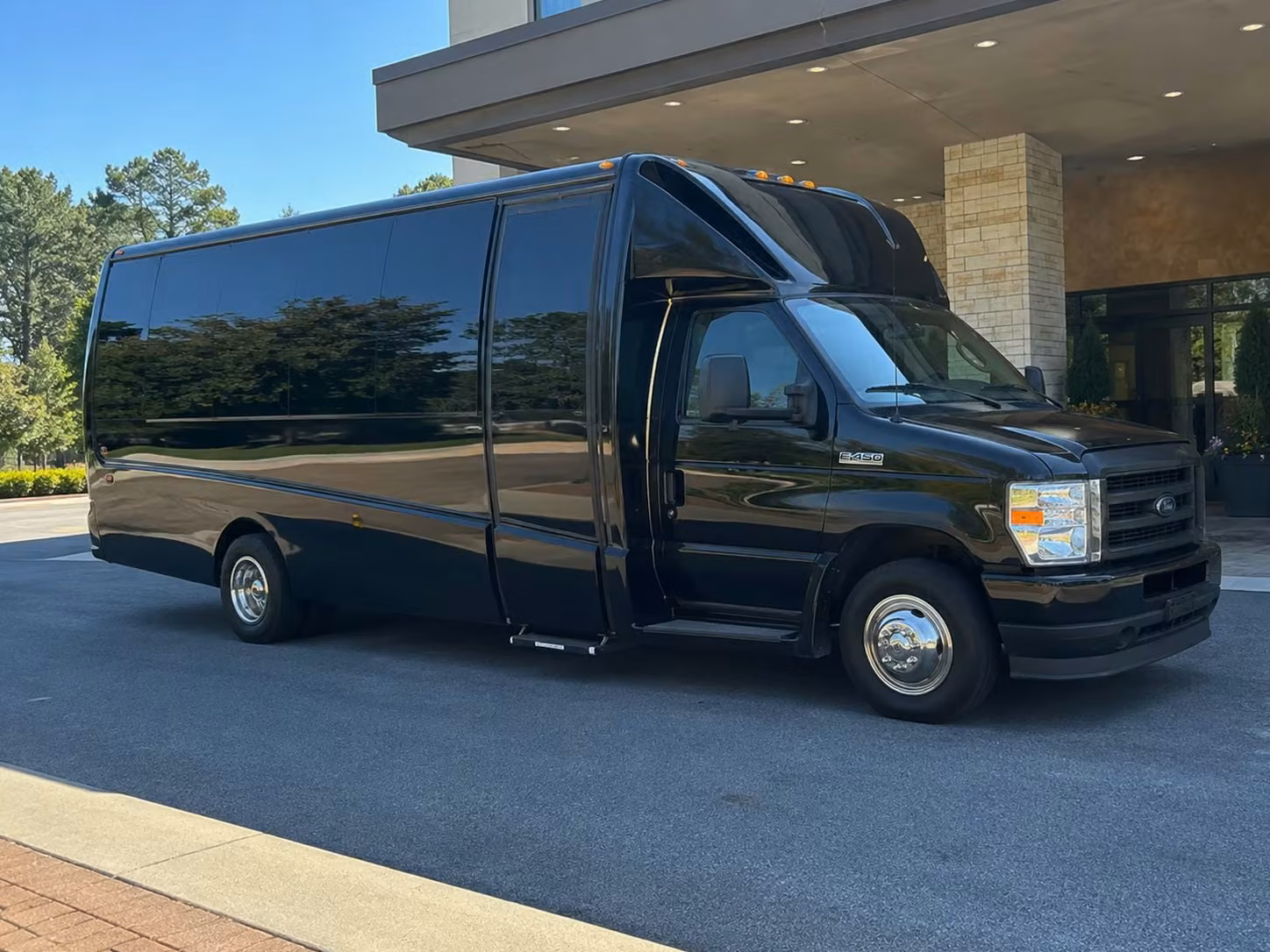 20 passenger minibus