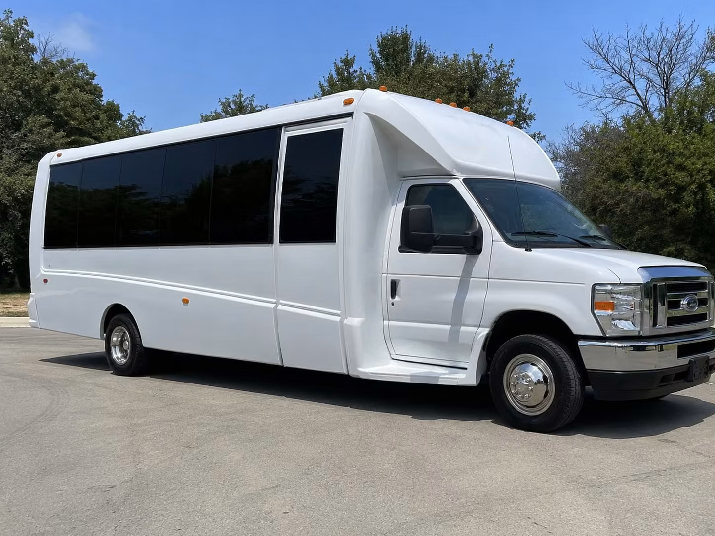 party buses for winston salem prom night that keep the energy going all night long